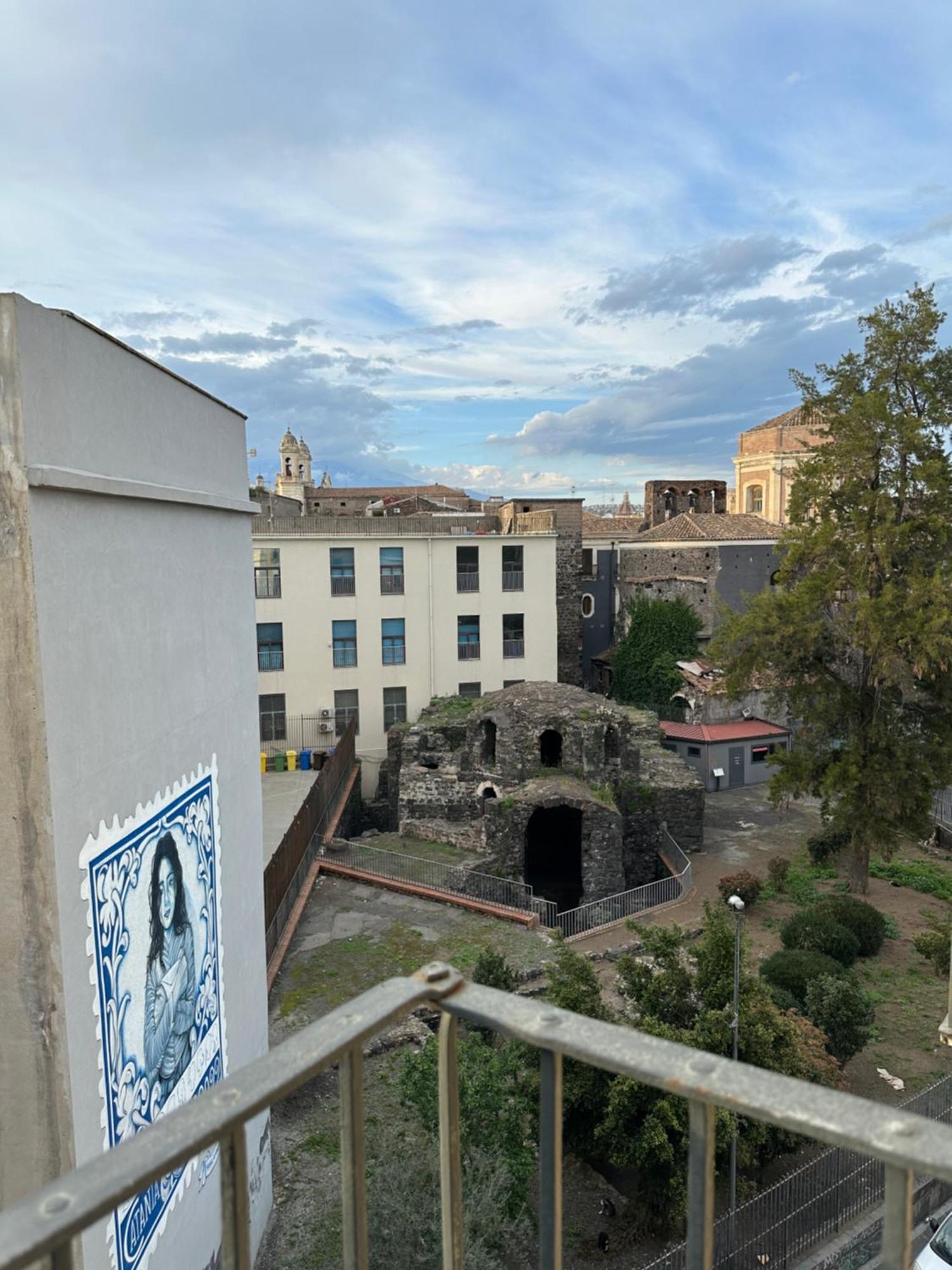 Palazzo Currò Catânia Exterior foto