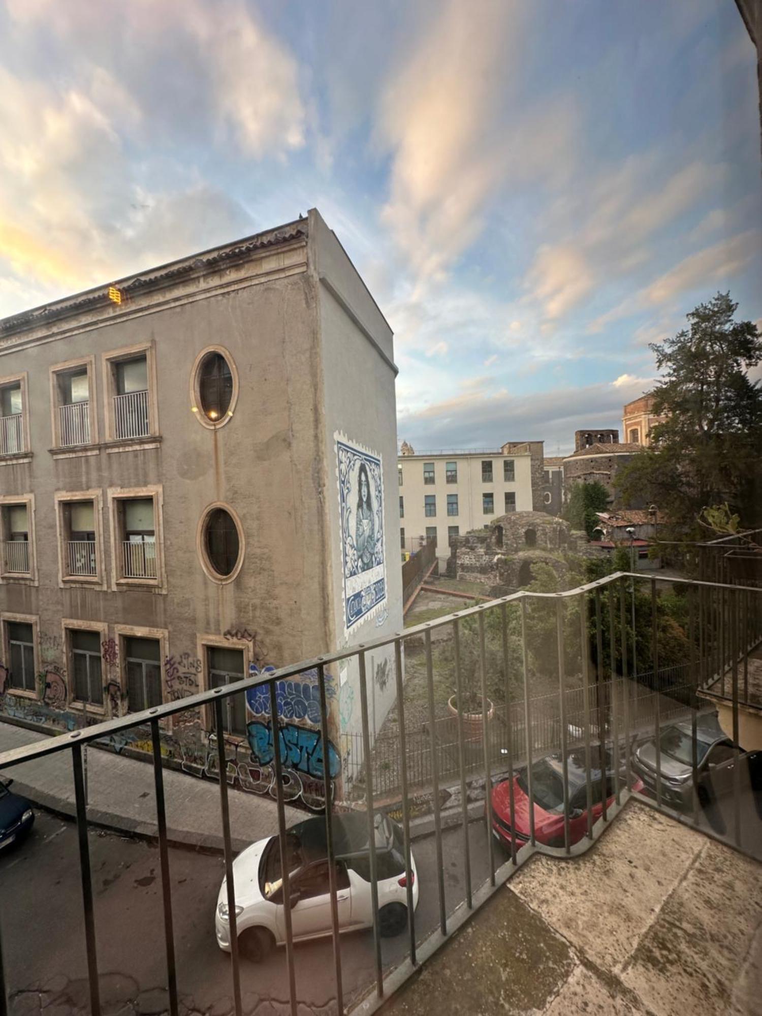 Palazzo Currò Catânia Exterior foto
